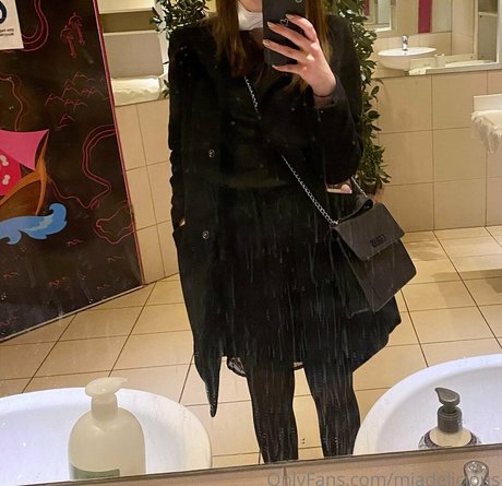 miadelicious star pornographic images