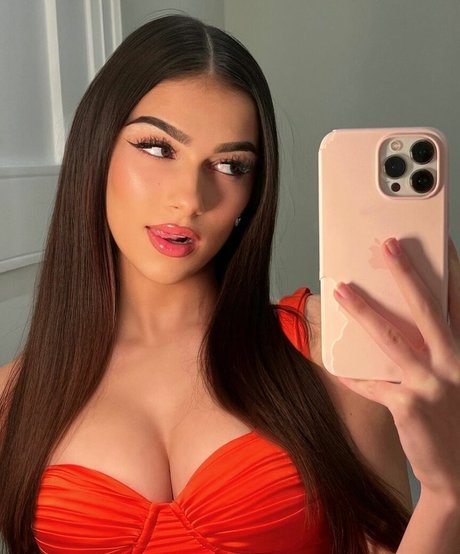 Julia Merekoulias art pornstar photos