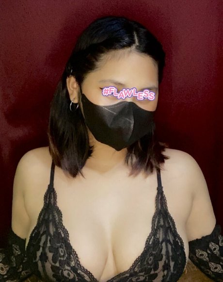 Strwbrrsh exclusive pornstar pictures