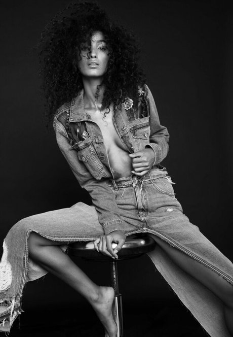 Eden Saban model erotic pic