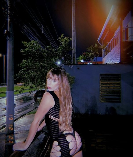 Lavinia Britto naked pornstar image