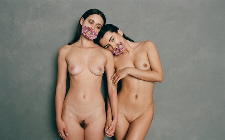 smile onlyfans free naked pictures