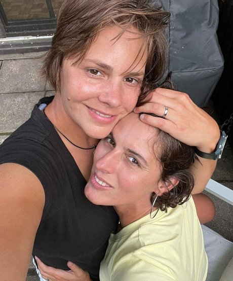 body onlyfans hot sexy image