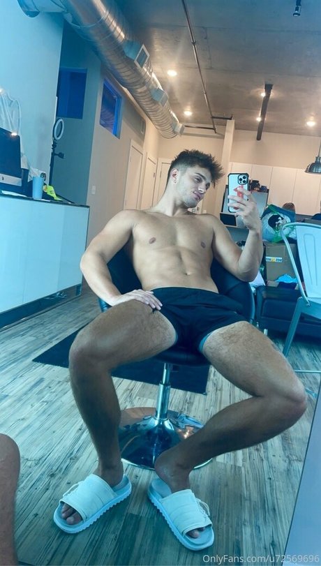 asian top onlyfans naked photos