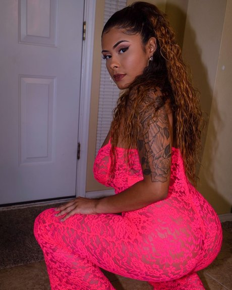 Elsababy hot actress pics