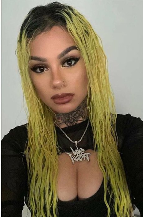 Snow Tha Product nudes star image