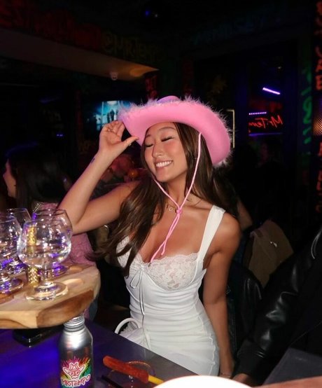 Paige Taylor pornographic actress galleries