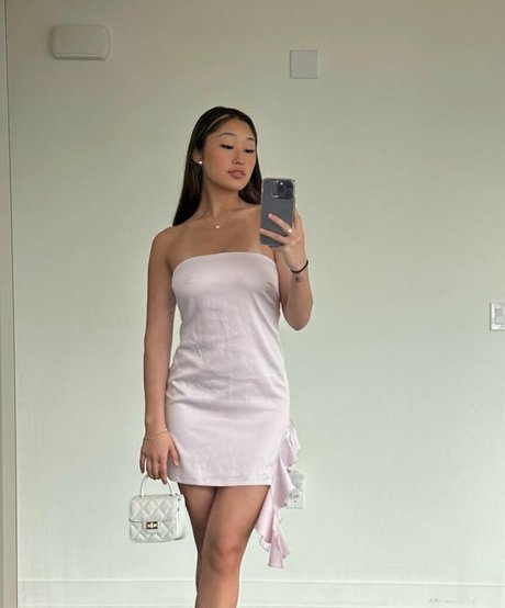 Paige Taylor hot actress img