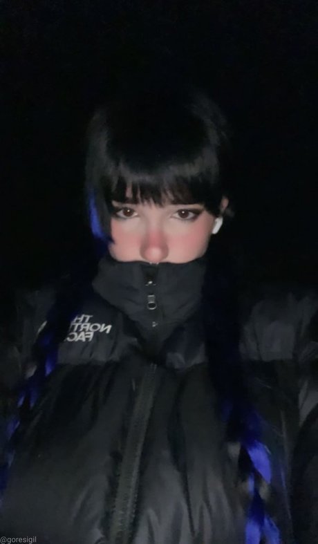 Arielle Maxine pornstar erotic pics