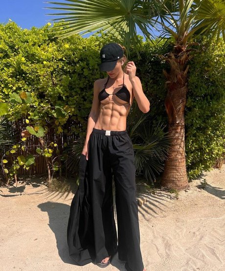 Anastasiia Mironova Images