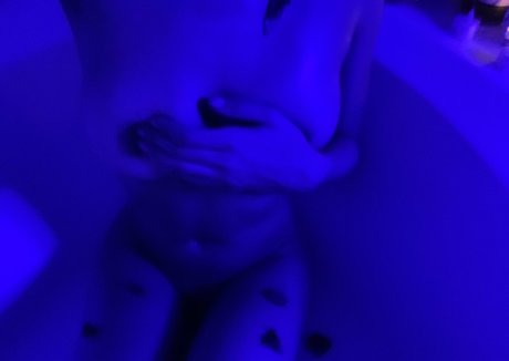 lolaqueencobra star sex photos