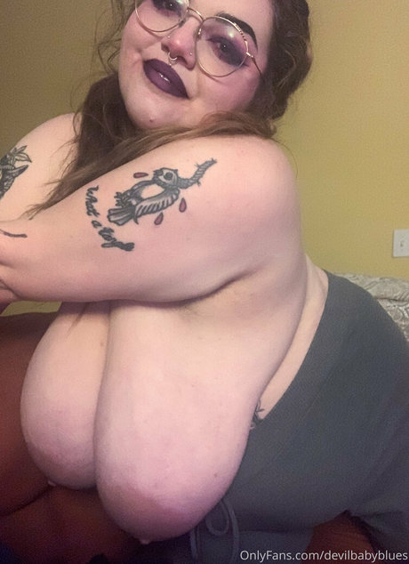 Devilbabyblues art model picture