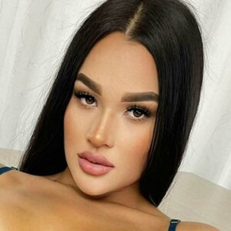 skinny shemale onlyfans exclusive photos