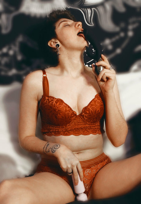 officialwybielo xxx actress photos