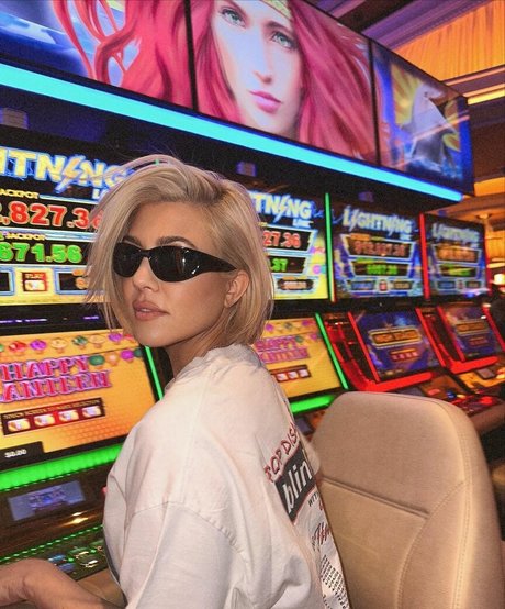 trans teen onlyfans beautiful picture