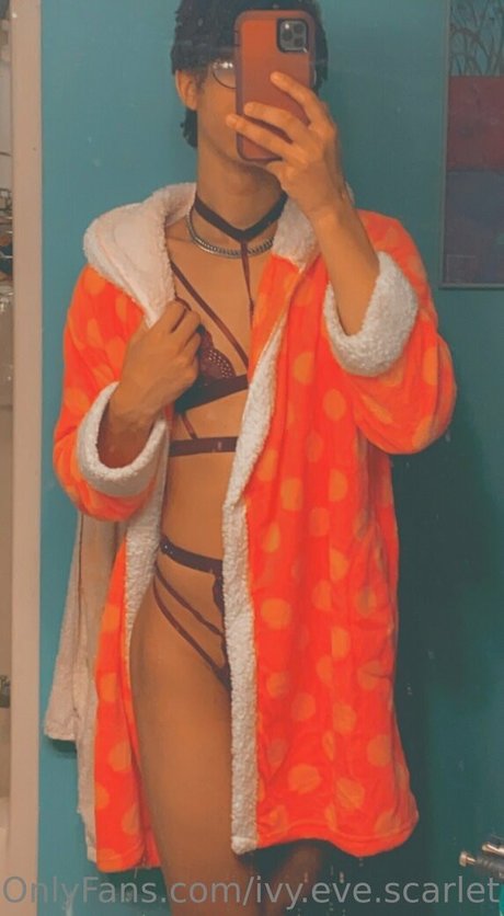 ivyevescarlet free star image