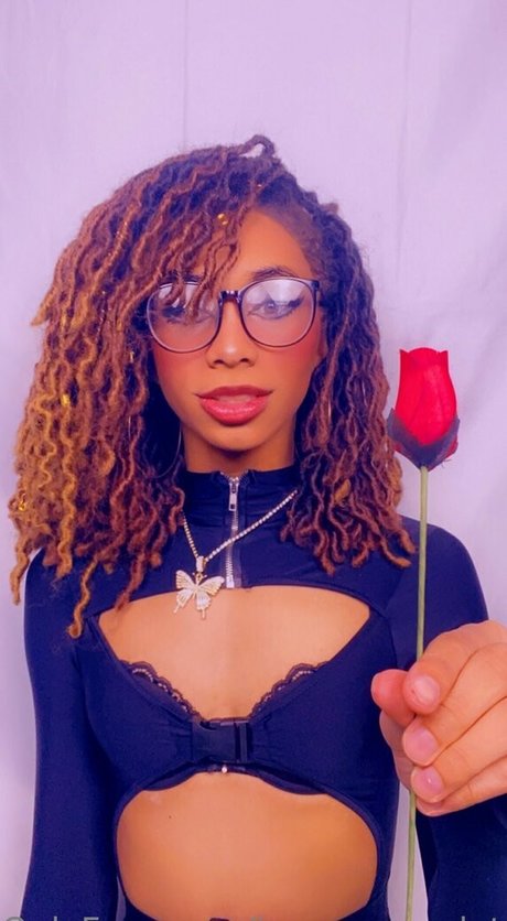 amateur trans onlyfans art nude photo