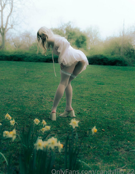 chloe ira pretty model pics