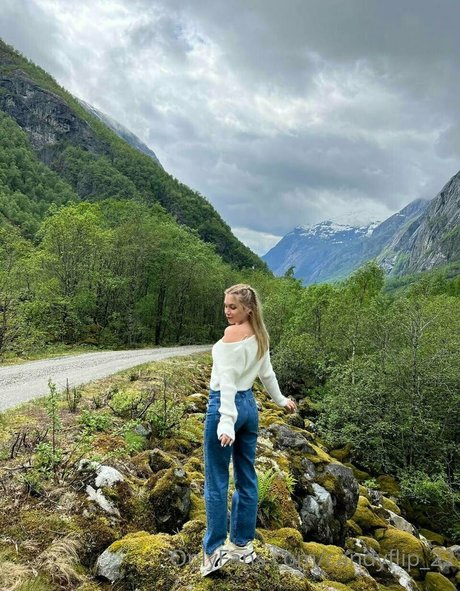 chloe ira exclusive pornstar photos