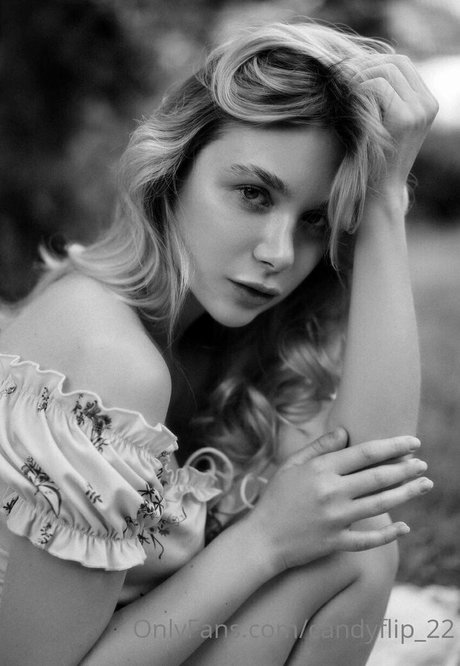 chloe ira star images