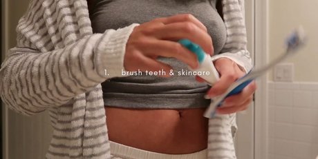 Destiny Sines pornstar high quality img