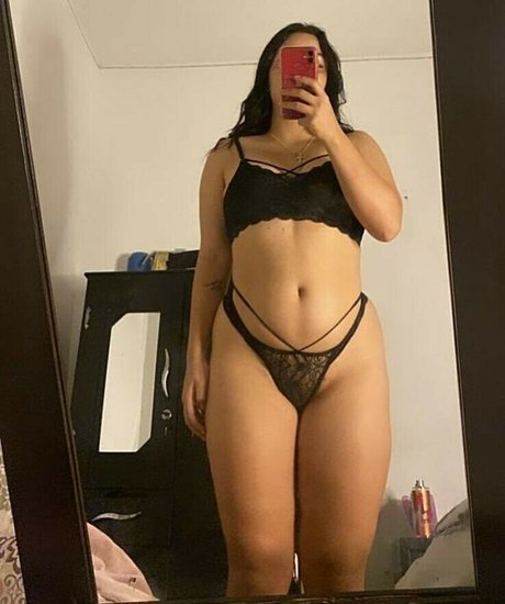 Iris Ramos beautiful pornstar img