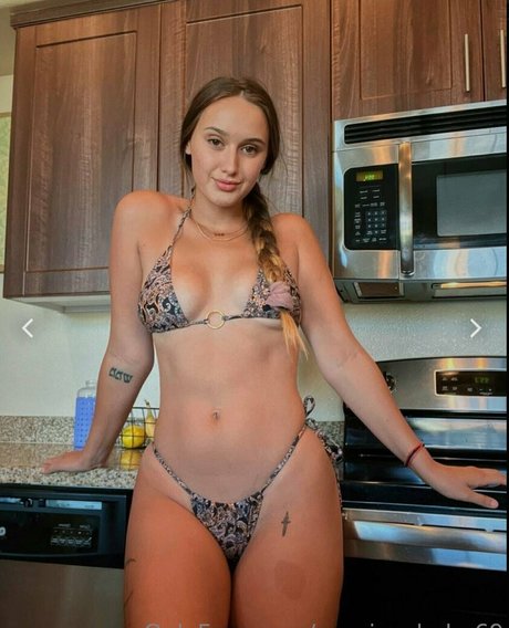 passion babe69 nude pornstar gallery