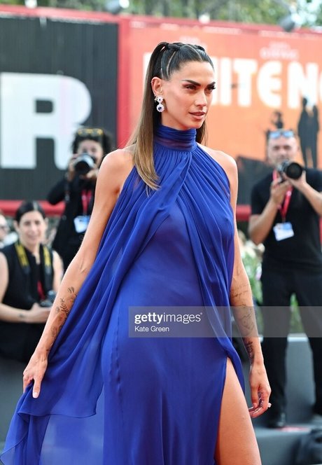 Melissa Satta model sexy picture