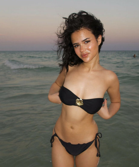 Becaguava model adult galleries