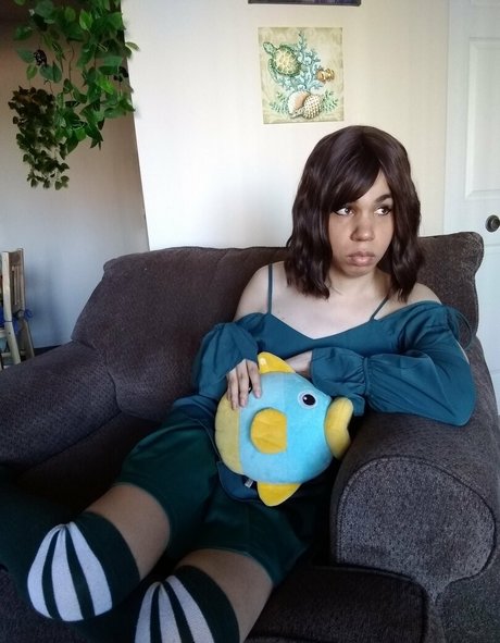 kitkat44 perfect actress image