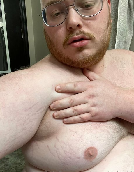 greedyglut10 nudes model images