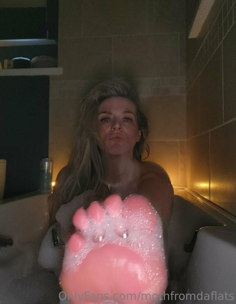 Session Moth Martina beautiful model image