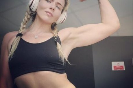 Session Moth Martina pornstar pretty pictures