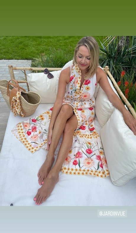 Mel Lowe sexy pornstar pic