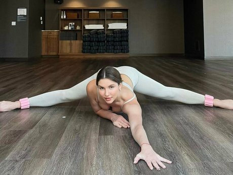 coachgigi pornstar top images