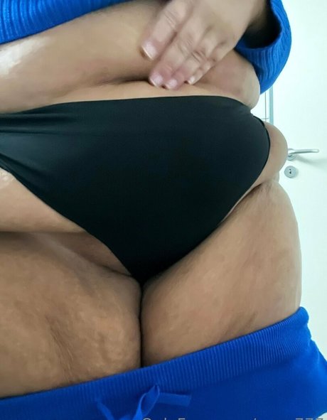 wero777 sexy actress pic