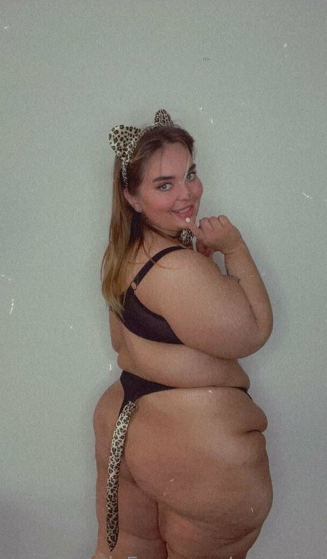 wero777 porn actress pics