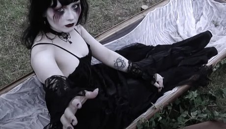 Kawaiibatfangz art star archive