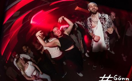 Laura Katz star art pic