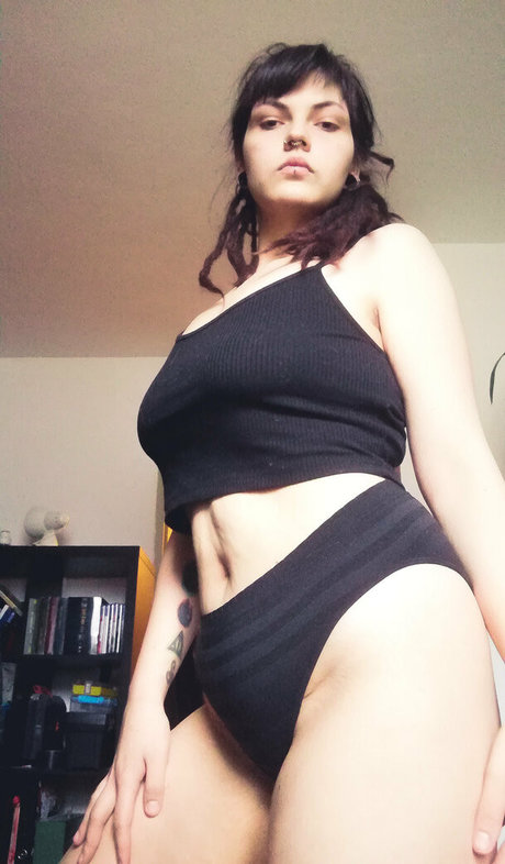 bisibeth model naked gallery