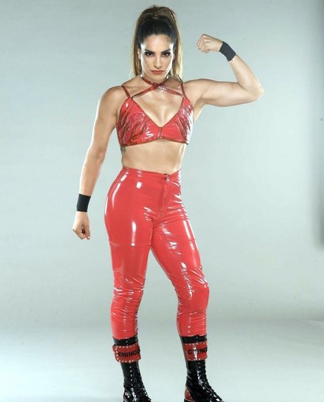 mirror onlyfans nude image