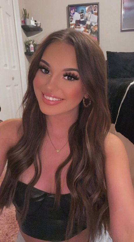 Abbie nb model hd pic