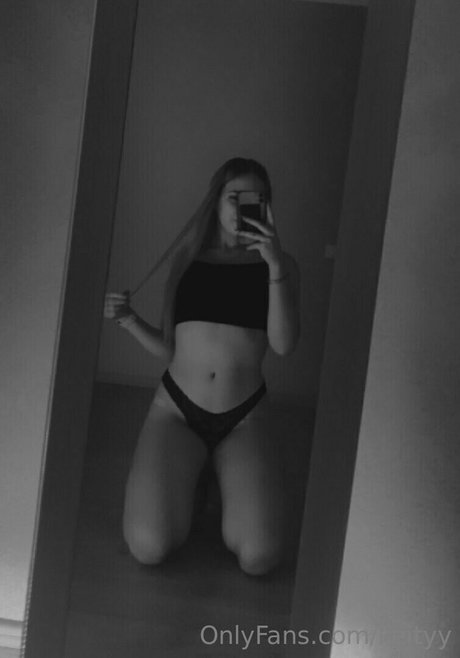 redhead squirt onlyfans art naked photos