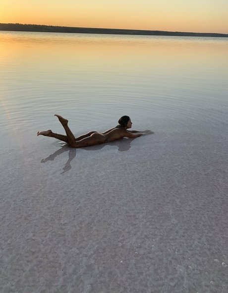 Baby Yona naked actress images