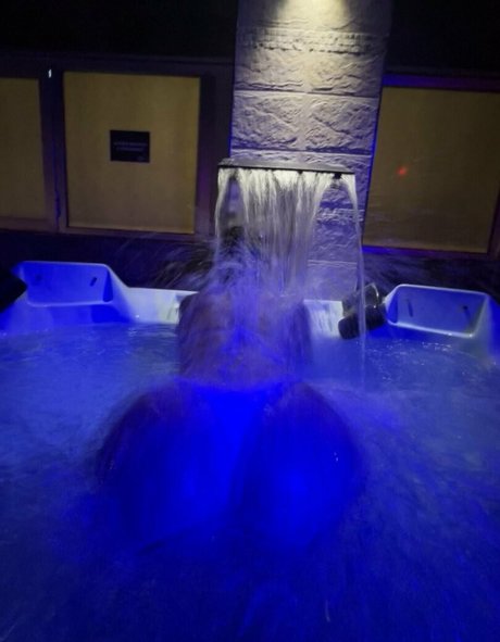 ass spread onlyfans nudes gallery