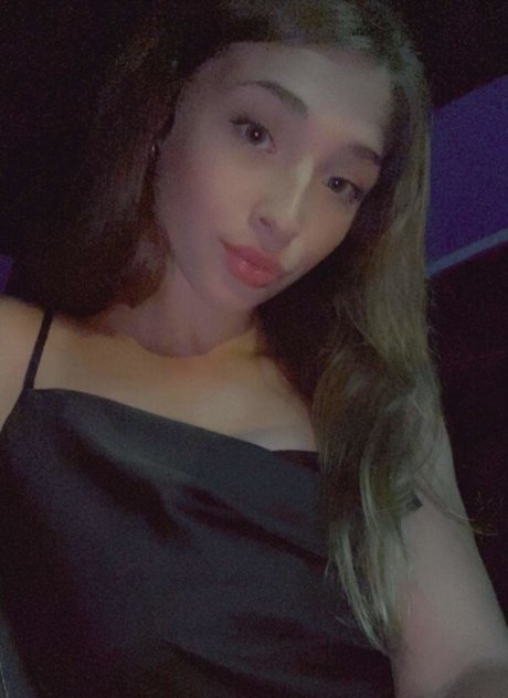 Vanessa Taylor top model image