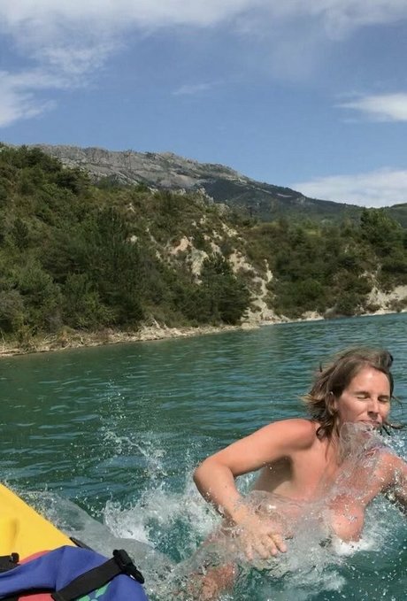 helensmith nude actress gallery