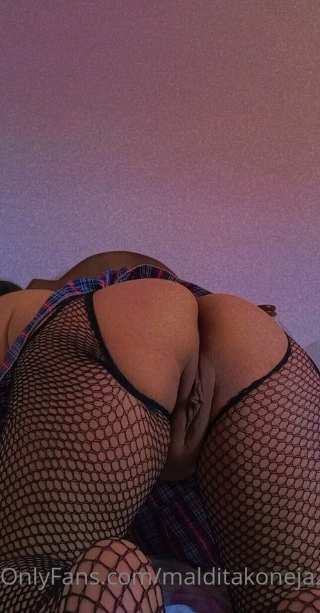 malditakoneja22 free star pictures