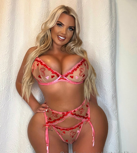 blonde deepthroat onlyfans sexy pictures