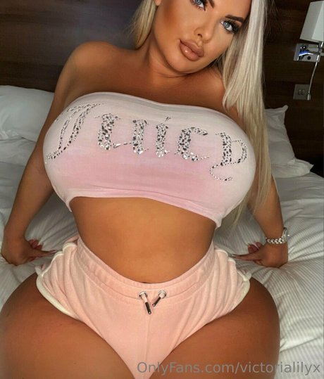 Victorialilyx pornstar nudes images